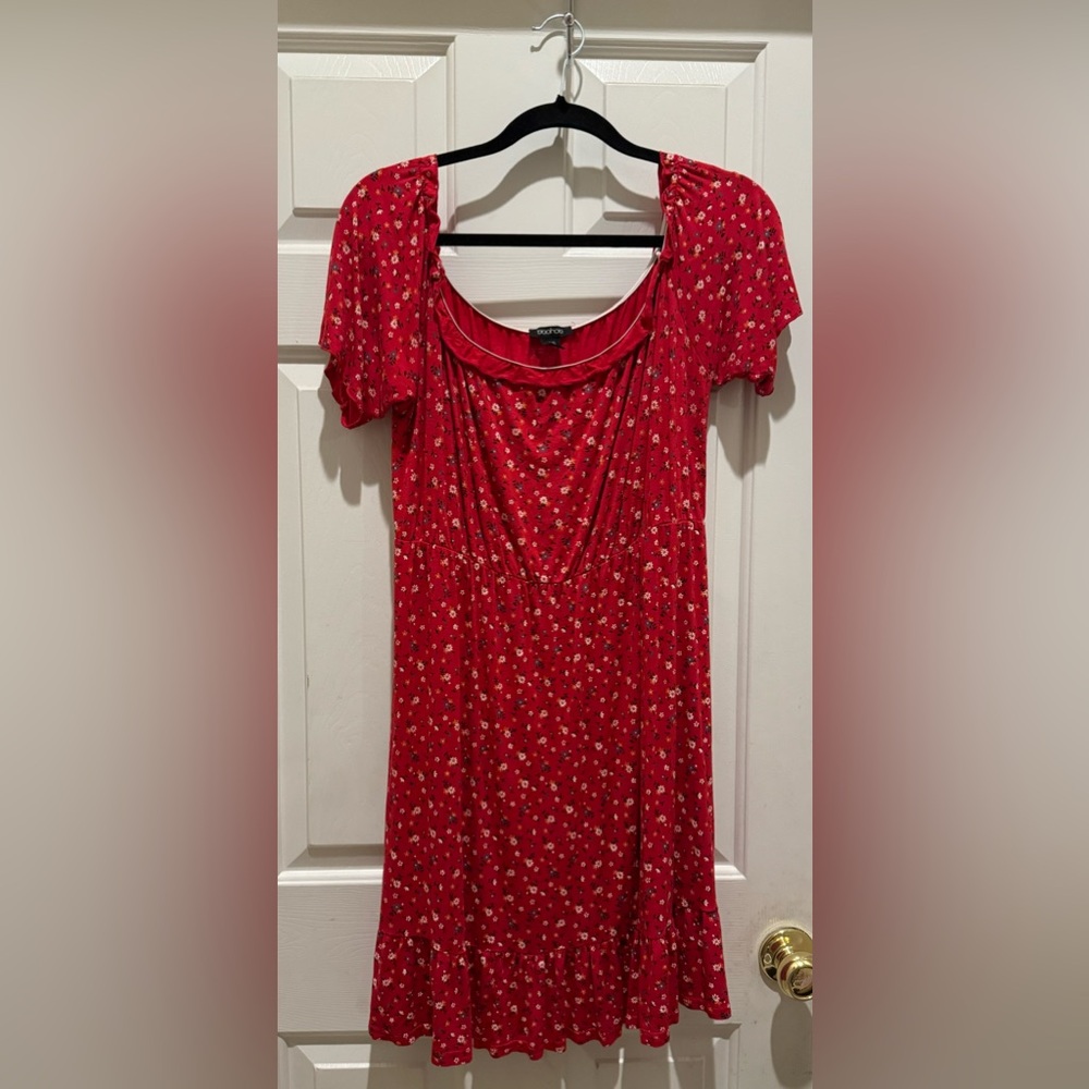 Boohoo floral dress size 16